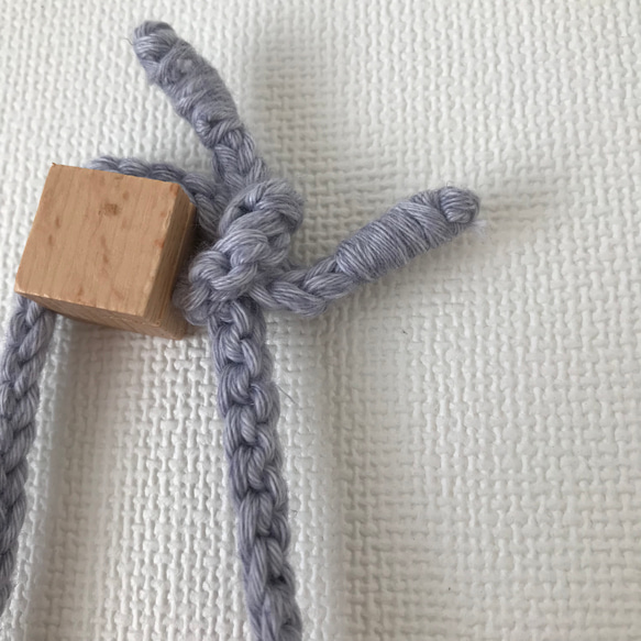 ［かぎ針編み］ひもの長さを調節できるモチーフつなぎのショルダーバッグ 5枚目の画像