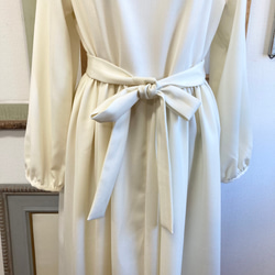 促銷價B品❤️ 奶油色收腰絲帶縮褶連衣裙（均碼M-L） 第6張的照片