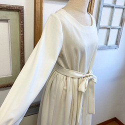 促銷價B品❤️ 奶油色收腰絲帶縮褶連衣裙（均碼M-L） 第8張的照片