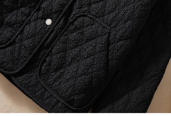 【受注】 ブラック キルティング ジャケット レディース ノーカラー 秋冬 中綿コート 5枚目の画像