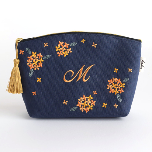 選べるイニシャル》金木犀の刺繍ポーチ マチあり コスメ 両面刺繍 敬老