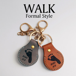 「Walk ウォーク　-フォーマル-」出産祝い　内祝い　メモリアル　誕生祝い　赤ちゃん　手形　足形　革　キーホルダー 1枚目の画像
