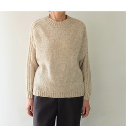 秋冬　手編み　ドロップショルダーセーター「Machinami sweater」ーSand（サンド） 1枚目の画像