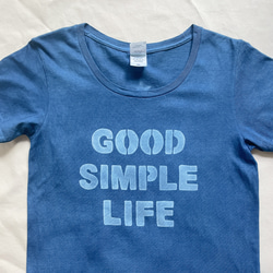 送料無料 "良い人生でシンプルな人生を" GOOD SIMPLE LIFE 藍染Tシャツ 鯨　クジラ ムラ染め 2枚目の画像