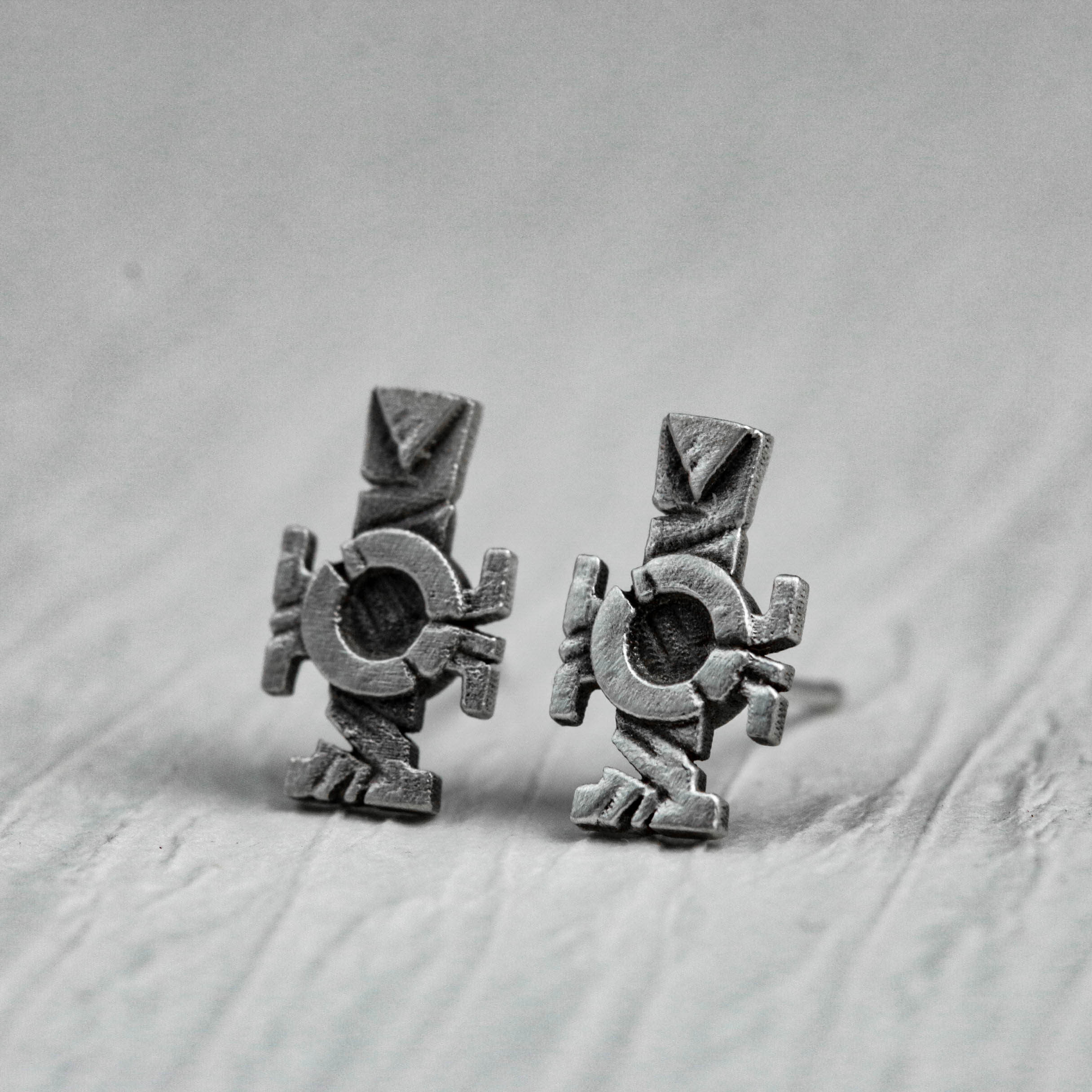 一対クロスイヤリング、スターリングシルバークロス、キリスト教のイヤリング、キリスト教のジュエリー、彼への贈り物 - 手作