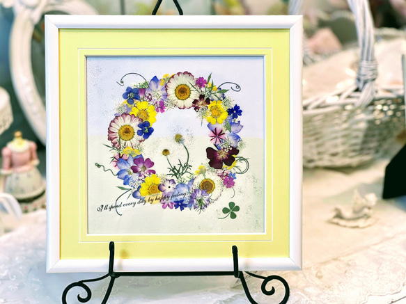押し花額 『リース風』（ハンドメイド） 押し花額 『リース風』（ハンドメイド） 押し花額（リース
