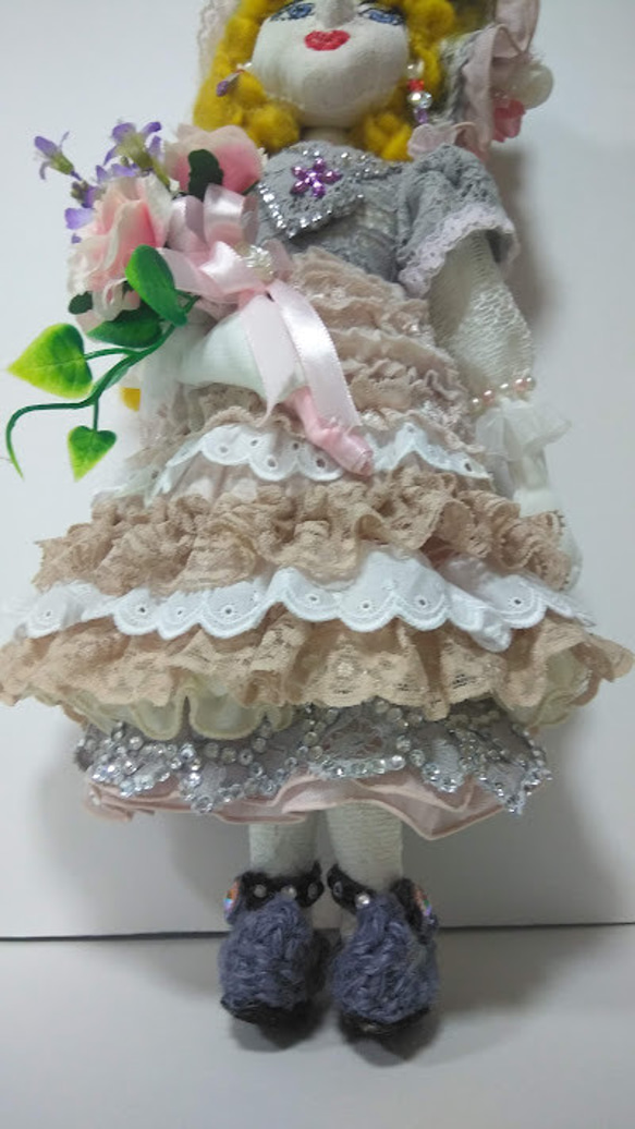 『薔薇淑女』　アンティックドール風　創作人形　フリルなドレス　薔薇のオシャレ帽子 9枚目の画像