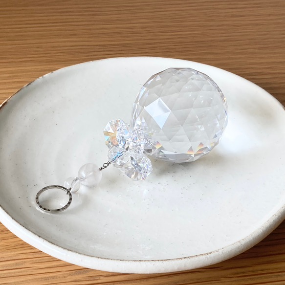 圧倒的存在感&パワー！swarovski5cmのサンキャッチャー 3枚目の画像