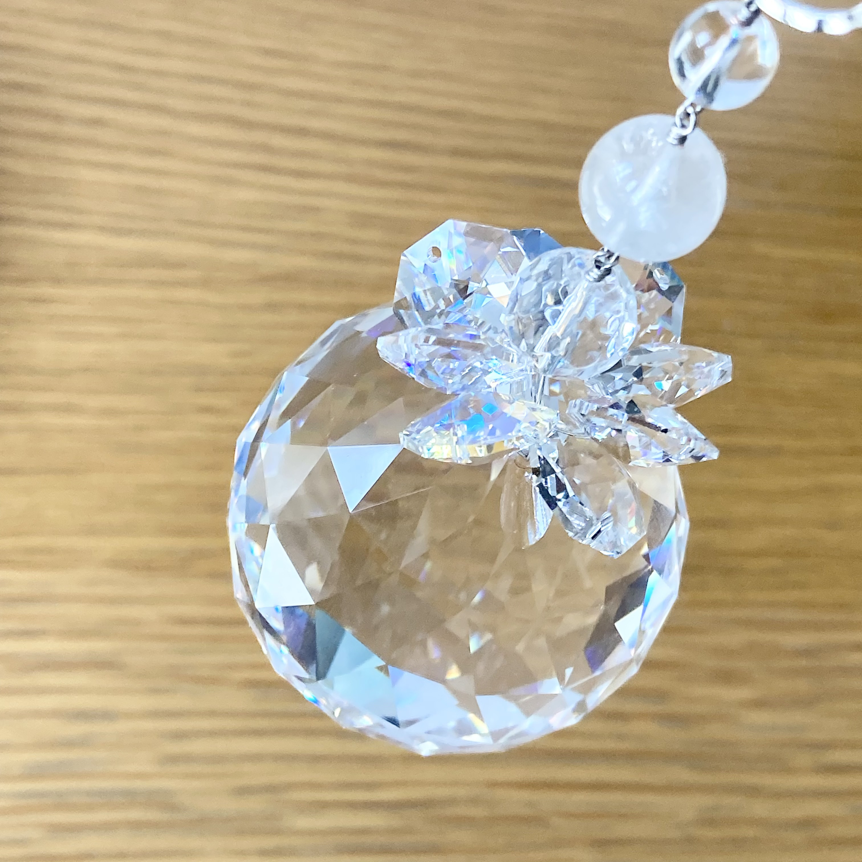 圧倒的存在感swarovski5cmのサンキャッチャー