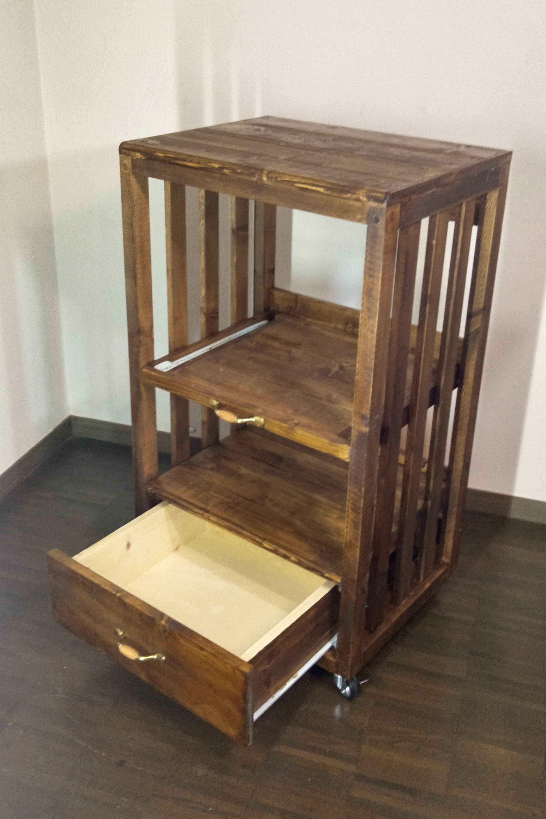 No77【どっしりたくましく】キッチンキャビネット、キャスター付き、高さ95,0cm,天然木、無垢