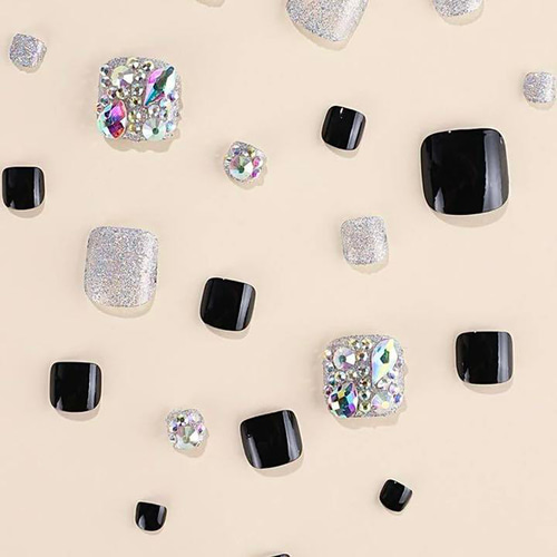 フットネイル チップ 24枚 ブラック 粘着シール付 黒 ラインストーン フットネイル チップ 24枚 ブラック 粘着シール付 黒 ラインストーン