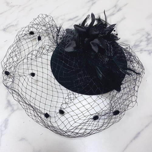 ❁︎kuru様❁︎ トーク帽 和装 髪飾り ヘッドドレス 卒業式 成人式 トークハット☆ヘッドドレス☆成人式髪飾り☆卒業式髪飾りは白