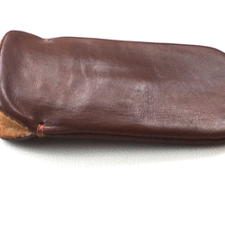 【手感皮革】iPhone14Plus/14pro max 巧克力色真皮保護殼保護套（淺棕色麂皮） 第5張的照片