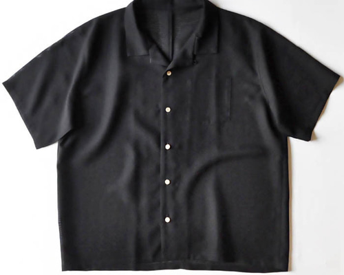 激渋 高級 シルク アロハシャツ 炭黒 開襟 総柄 木ボタン SILK ICON】絹(シルク)100 黒系 アロハシャツ 柄シャツ - メルカリ