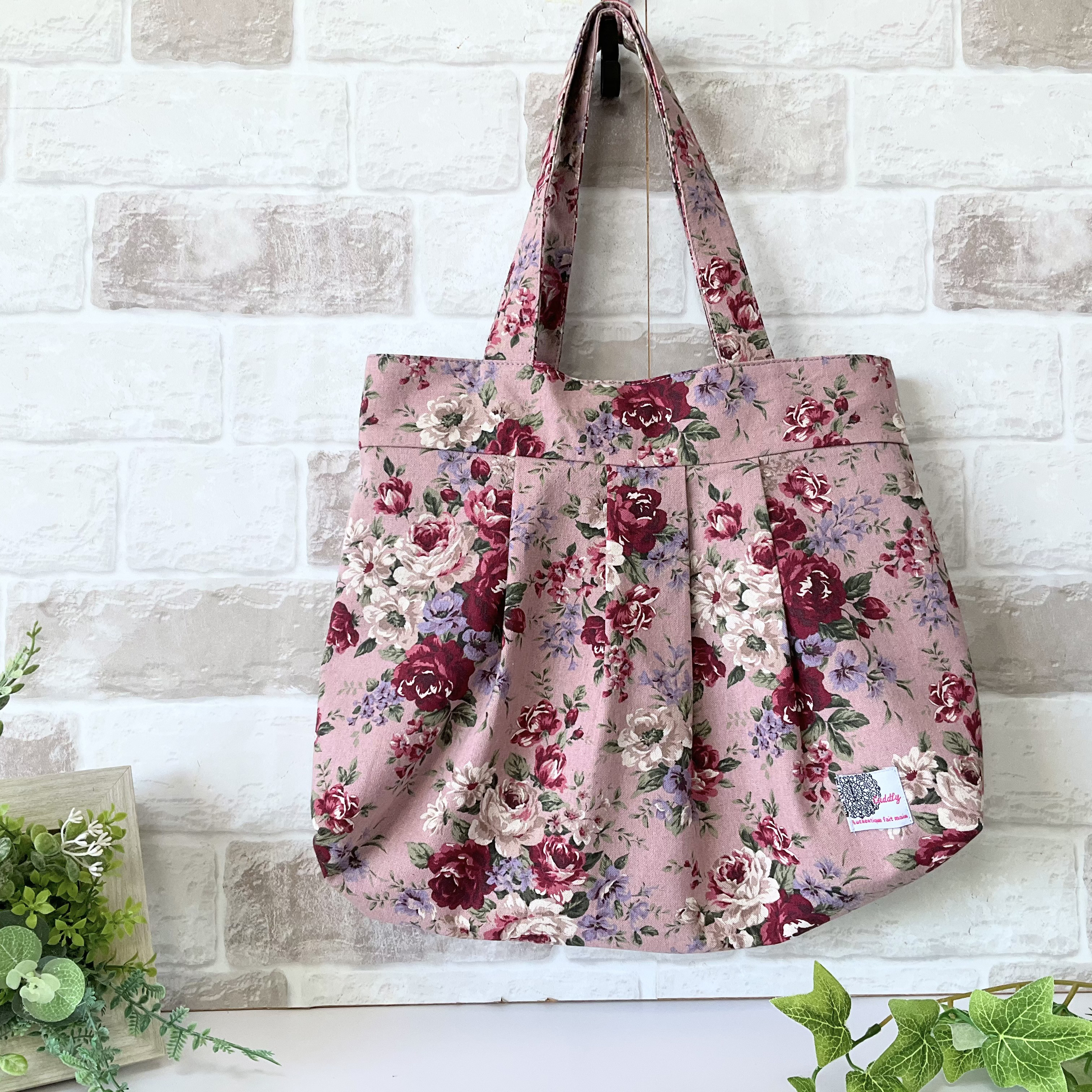 【ファスナー付きMサイズ】アンティークローズ(ラージ)　綿麻グラニーバッグ　ピンク ＜通勤バッグにオススメサイズ！＞