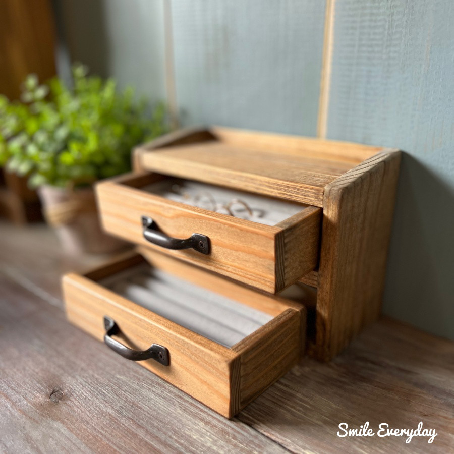 コンパクト　リング収納　小物収納　アクセサリー収納　ジュエリーボックス