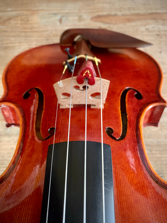 手縫いのヴァイオリン用 レザーミュート　二枚重ねタイプ『Topolino 36』 1枚目の画像
