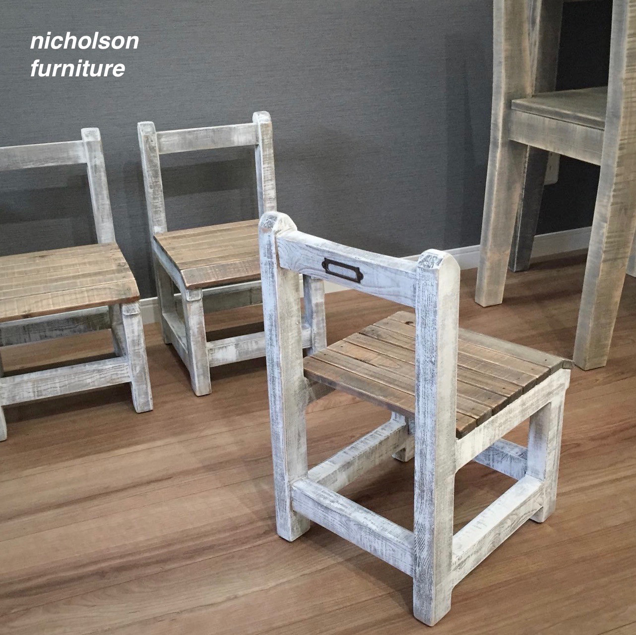 巨木の多面カットのディスプレイ置物(大) のセット 切り株 スツール