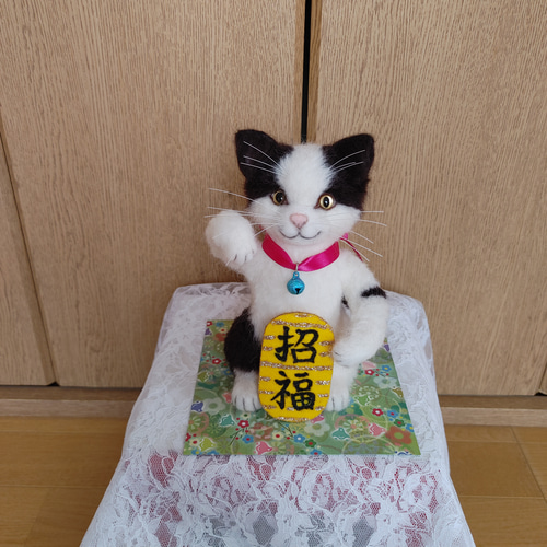 ハチワレ招き猫 羊毛フェルト フジイケ 通販 14638626｜Creema