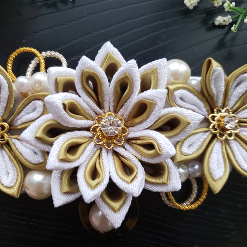 つまみ細工帯留め帯飾り七五三成人式花魁着物振り袖金パール