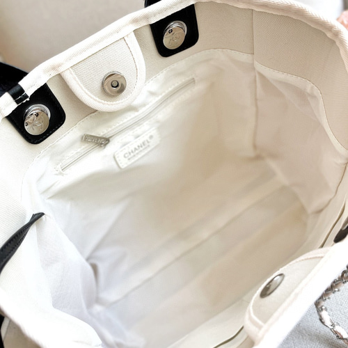 【ホワイトがシンプル感を引き立たせる】CHANEL トートバッグ Chanel シャネル トートバッグ トートバッグ アヤノ 通販