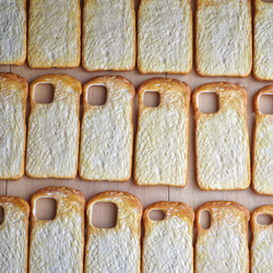 iPhone14シリーズ　幸せのトースト/バタートースト　2ヶ月待ち　スマホケース 3枚目の画像