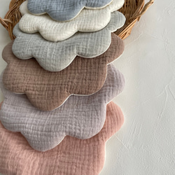 ふんわりダブルガーゼのぽこぽこスタイ/もくもく型 3枚目の画像