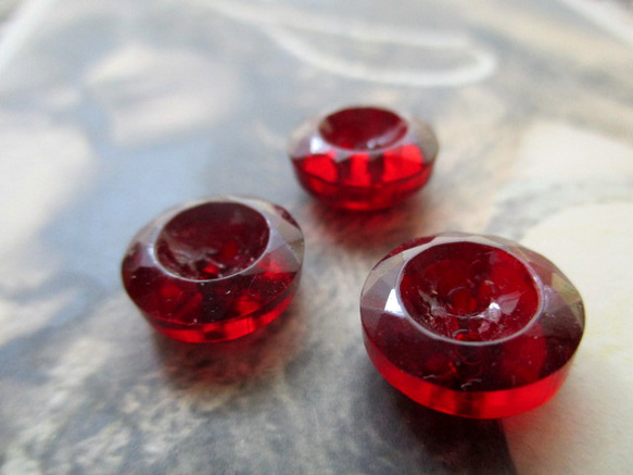 *♥*Czech Glass Button Garnet 3pcs*♥* 1枚目の画像