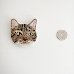 【限定1点】猫刺繍のブローチ　マロン 6枚目の画像
