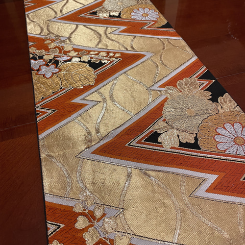 テーブルランナー高級正絹袋帯リメイク 豪華刺繍の袋帯リメイク 正絹テーブルランナー プレゼント 1531
