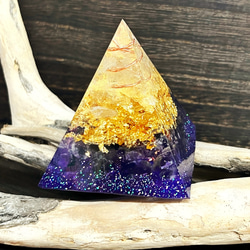 ピラミッド型 金箔入り オルゴナイト アメジスト その他インテリア雑貨