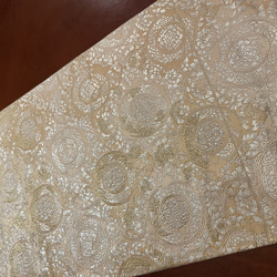 豪華刺繍の袋帯で作った正絹テーブルランナー　帯リメイク1662 4枚目の画像