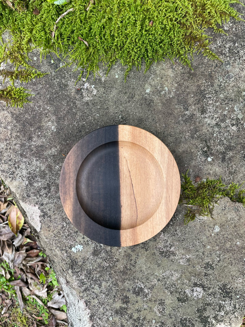 木の皿 椨(タブ) 幅34.8cm 高10.9cm 黒柿 足付 飾り盆的 超銘木 木の皿 椨(タブ) 幅34.8cm 高10.9cm 黒柿 足付 飾り盆的 超銘木