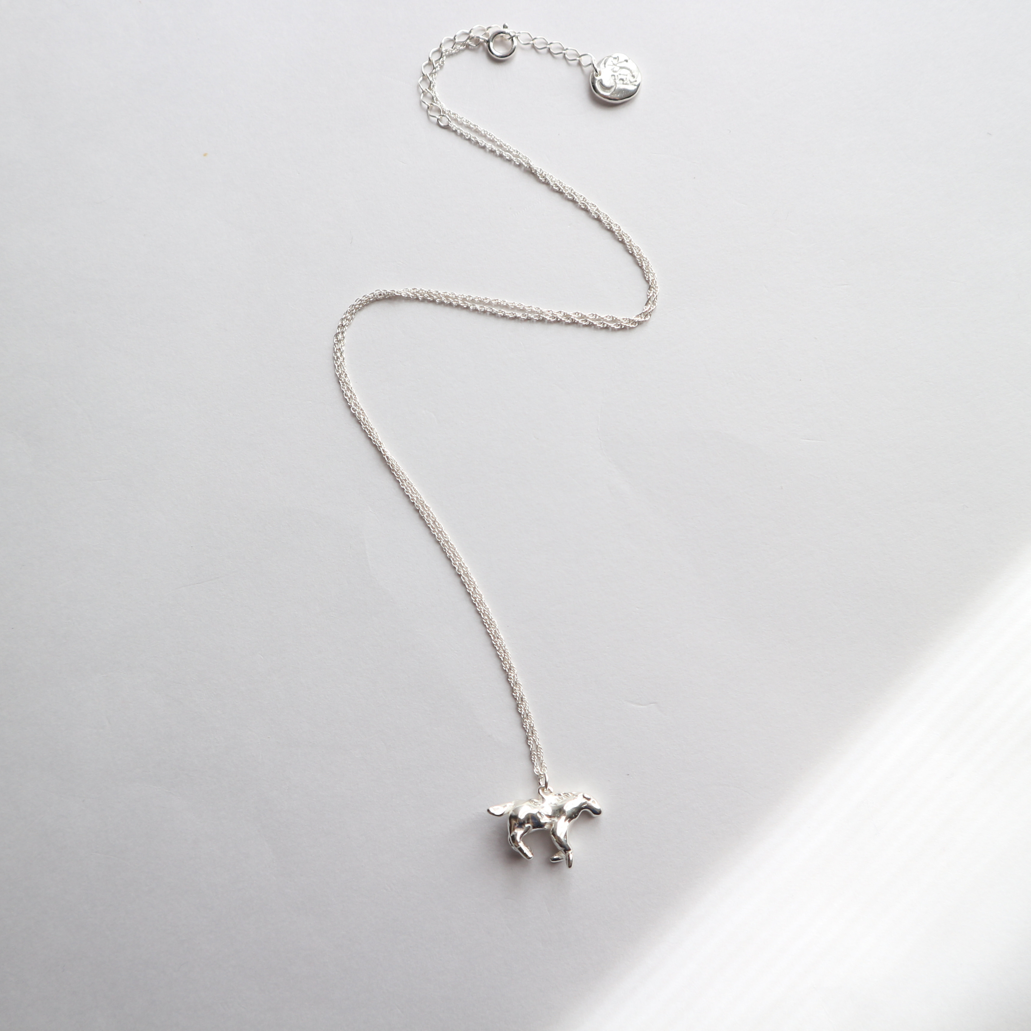 【SV925】洞窟壁画の馬のネックレス