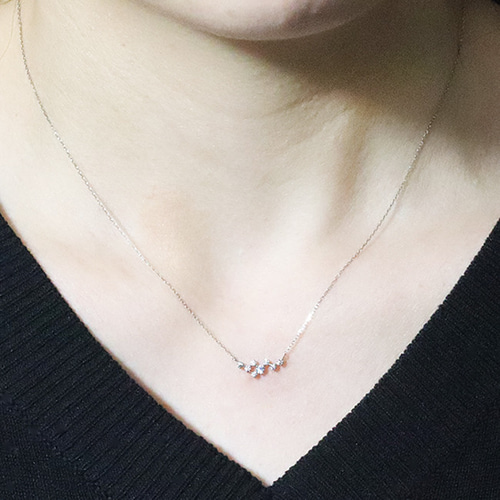 k18 0.11ct 天然ダイヤモンド ネックレス ペンダント 星 18金 YG