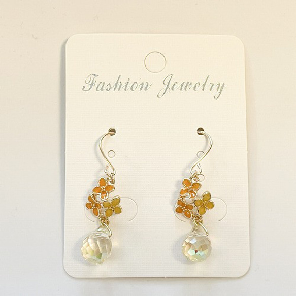 no. 114 ホワイト レース ピアス＊イヤリング ハンドメイド
