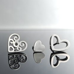 サージカルステンレスピアス ハートのピアス つけっぱなしOK 316L 4枚目の画像