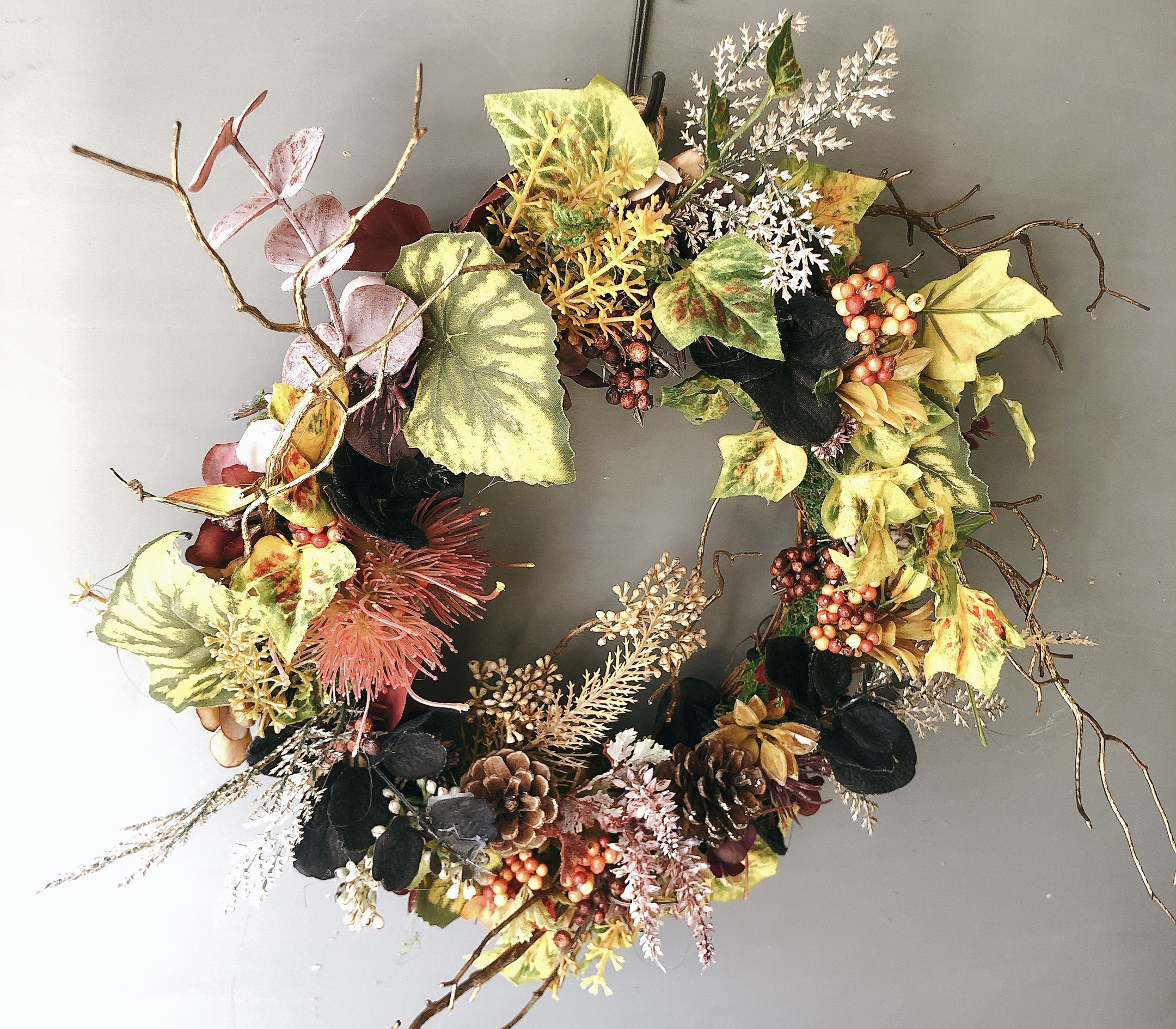 Creema限定/秋の大人シックモダンリース/ハロウィン/光触媒加工/1点物