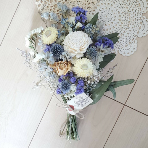 ユーカリと瑠璃玉アザミと貝細工のドライフラワー花束 ブーケ