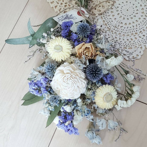 ユーカリと瑠璃玉アザミと貝細工のドライフラワー花束 ブーケ 誕生日