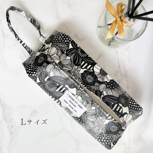 吊り下げ＊ティッシュケース〖北欧 ミニアートフラワー＊アイボリー地