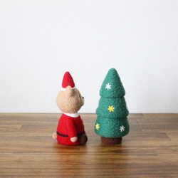 くまサンタさんとクリスマスツリー 4枚目の画像