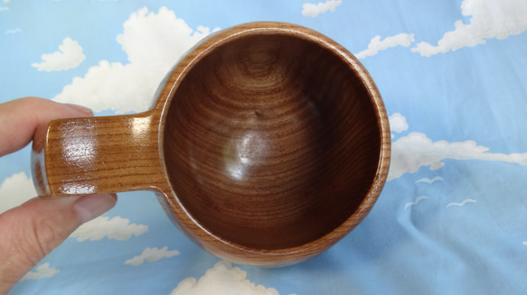 アウトレット・エンジュの木で作った一木彫りコーヒーカップ。 12枚目の画像