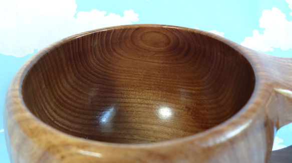 アウトレット・エンジュの木で作った一木彫りコーヒーカップ。 6枚目の画像