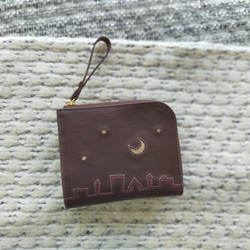 刺繍革財布『街』Dark -Brown（牛革）コンパクト型二つ折り財布 7枚目の画像
