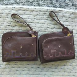 刺繍革財布『街』Dark -Brown（牛革）コンパクト型二つ折り財布 13枚目の画像