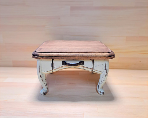 猫足　サイドテーブル　直径41  高さ62 猫足 サイドテーブル 直径41 高さ62 猫足 サイドテーブル 直径41