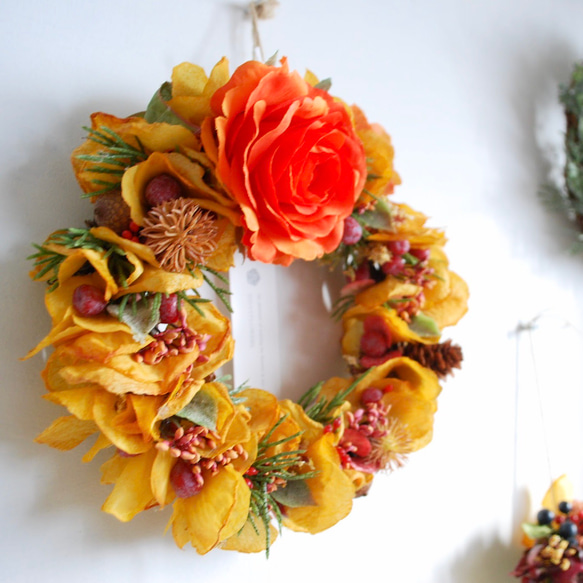 "every month Wreath"Warm orange 暖かい色づきの景色/フラワーリースΦ18cm 4枚目の画像
