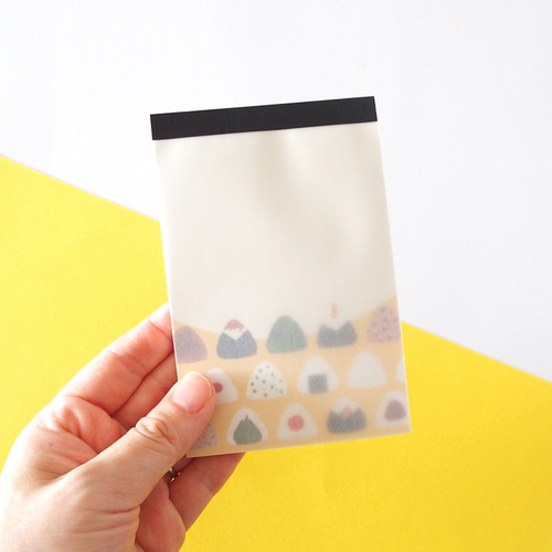 おにぎりいっぱいのメモ帳（イエロー） メモ帳 tiko 通販 14645210