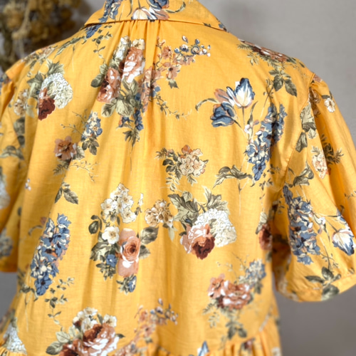 花柄イエロー系長袖ワンピース　サルーチェ 花柄イエロー系長袖ワンピース サルーチェ 花柄イエロー系長袖